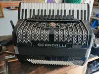 Acordeon Scandalli super VI / 11 register, 6 register bassi  120 basi