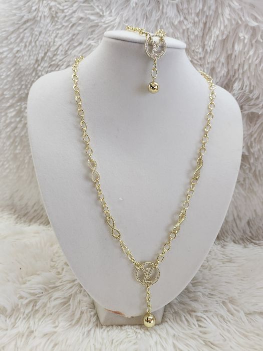 Позлатени бижута