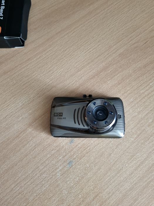 Продам часы ми бенд7