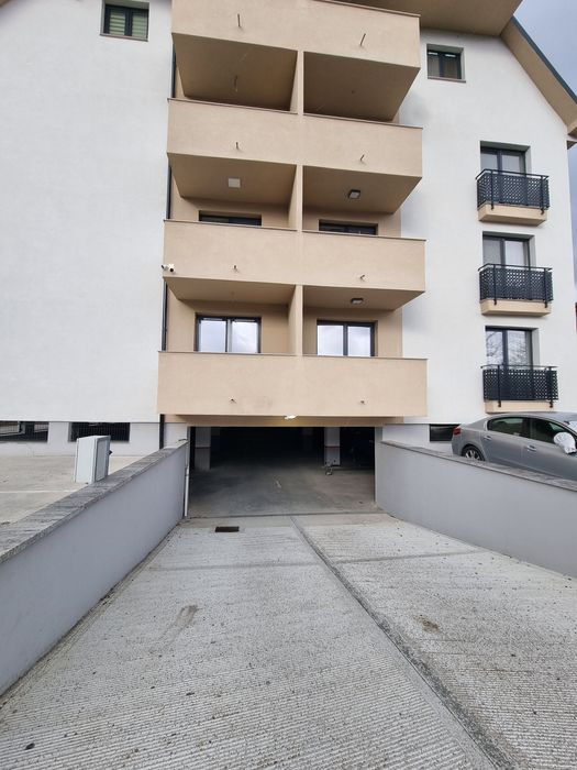 Loc de parcare demisol