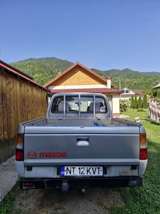 Mazda B2500 Înmatriculat