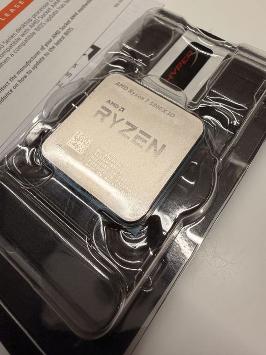 Placa Baza Asrock B450 Pro4 + Procesor Ryzen 7 5700X3D sau 5800X3D