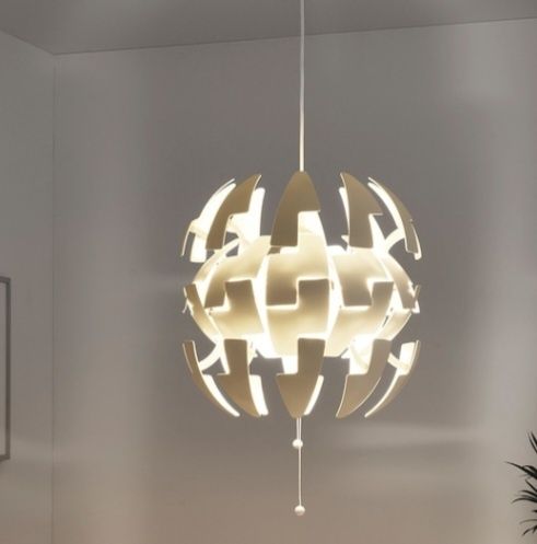 Lustra alba, IKEA