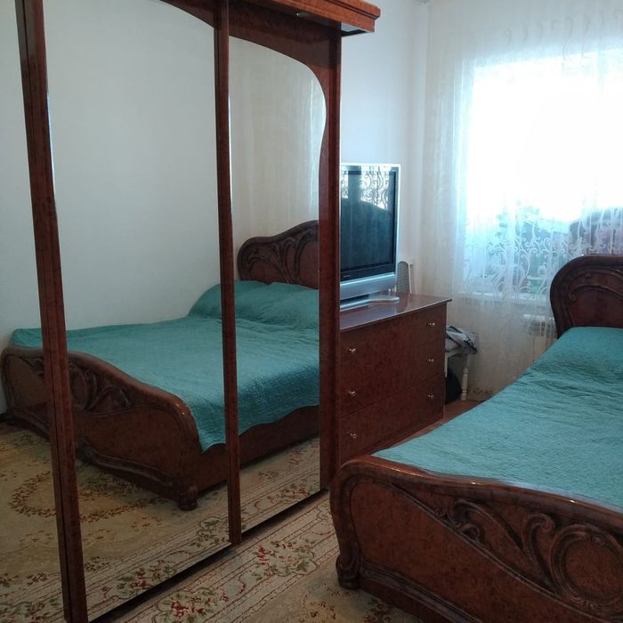 Продам спальний гарнитур