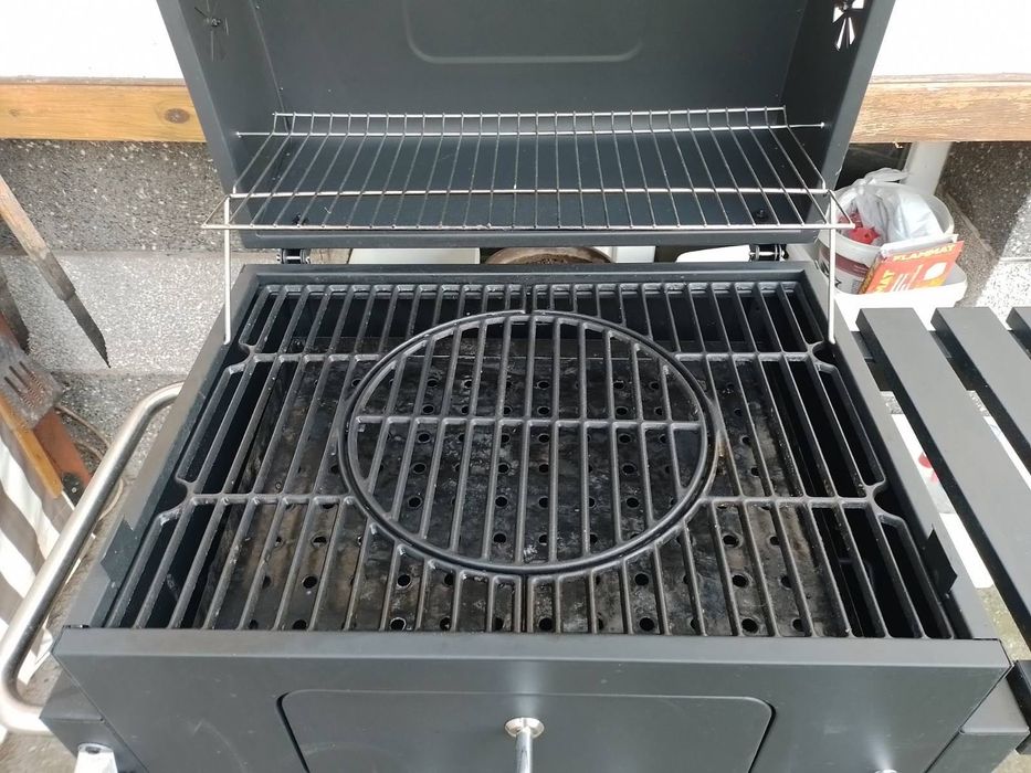 Продавам барбекю Tarrington House