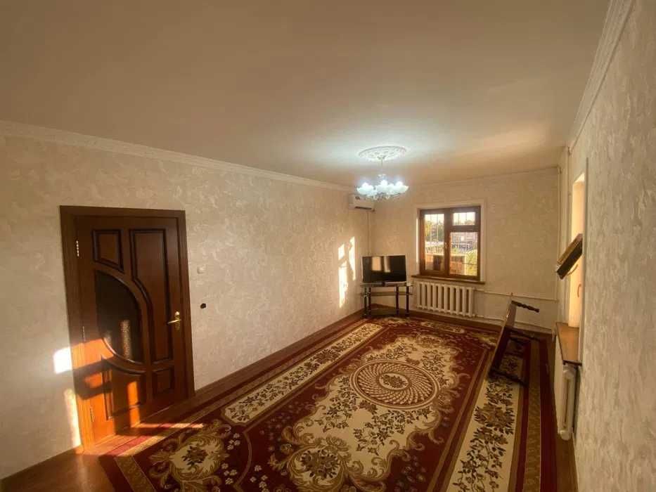 Караташ 2 хона 4-этаж, 60м2 квартира ШОШИЛИНЧ сотилади!Метро Дружба!!!