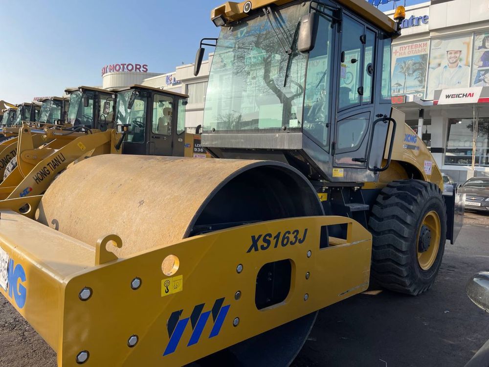 Katok XCMJ XS143J rabochiy ves 14 tonna toshkentda tayyor