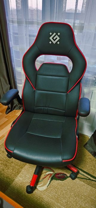Игровое компьютерное кресло Defender Corsair CL-361