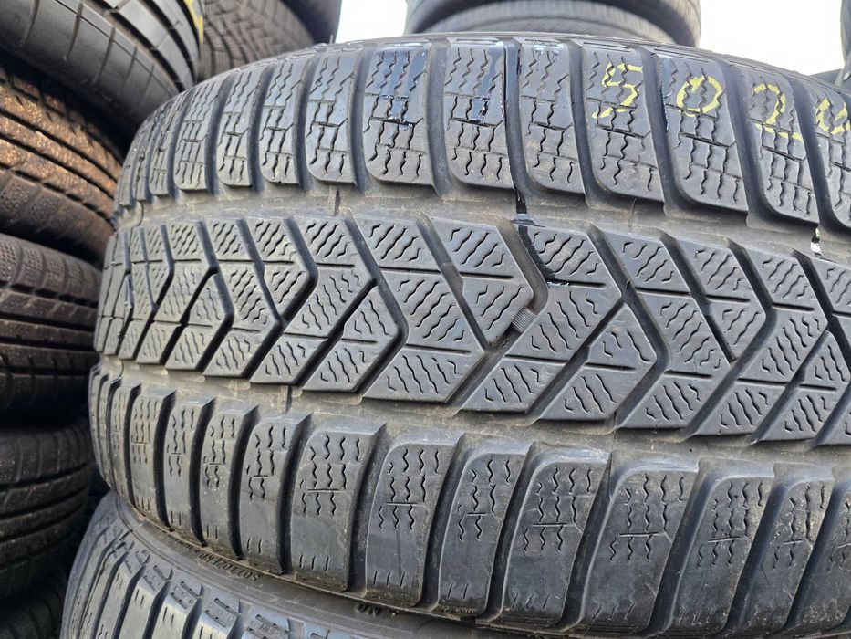 2бр Зимни гуми 275 35 21 - Pirelli - DOT 2023