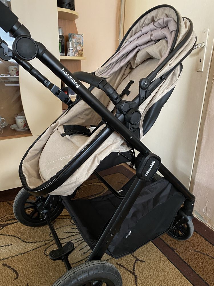 Продава се количка Chipolino 2в1