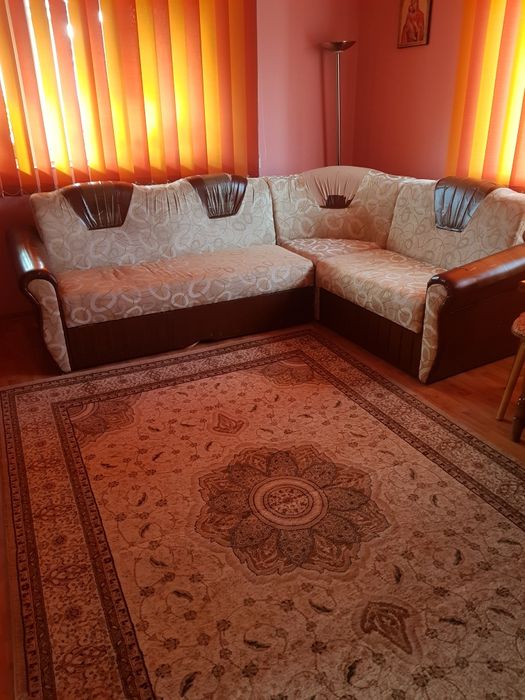 Vand coltar extensibil cu ladă de depozitare