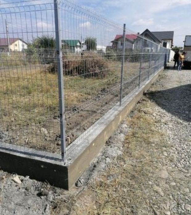 Executam garduri și porți la comanda clientului