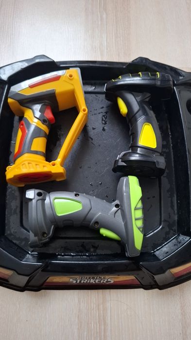 BeyBlade/battle strikers