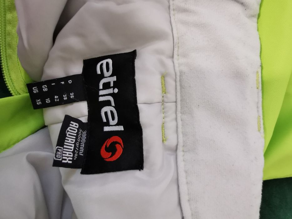 Geaca și pantalon schi