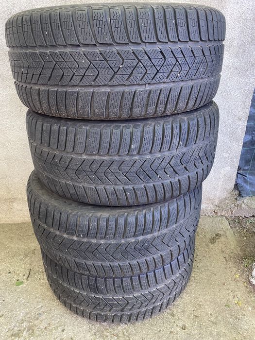 Anvelope iarna 245/40 R18 PIRELLI WINTER SOTTOZERO 3 runflat