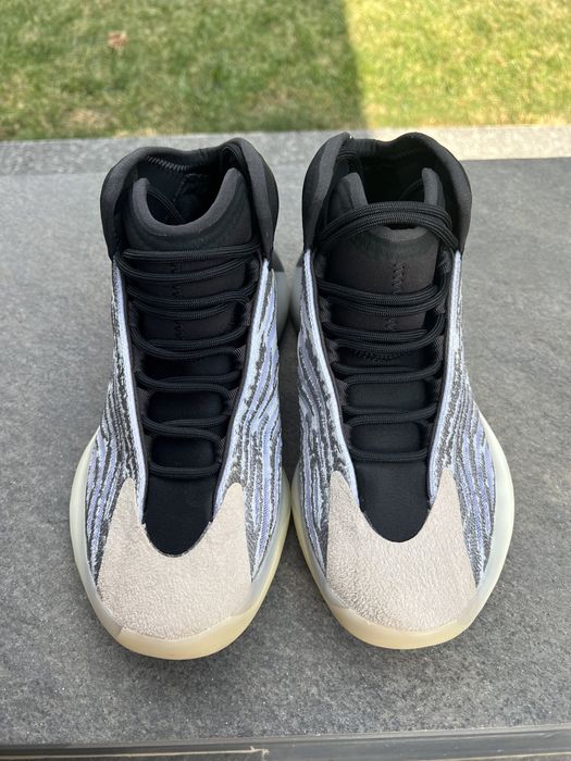 Sneakers Yeezy QNTM