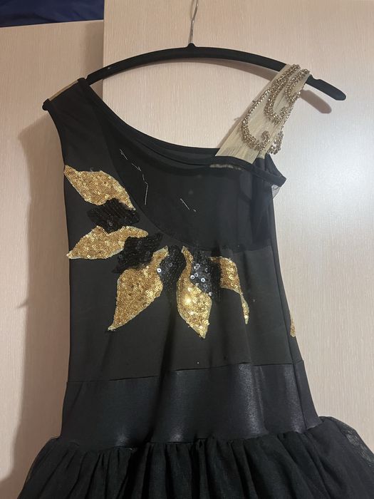 Рокля за спортни танци