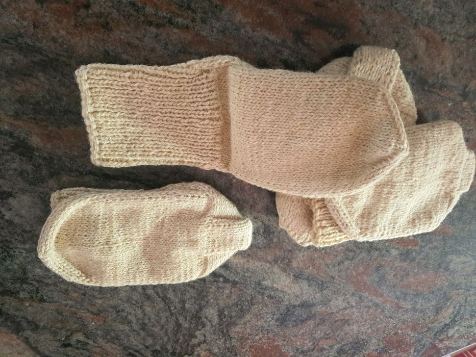 Домашни вълнени чорапи