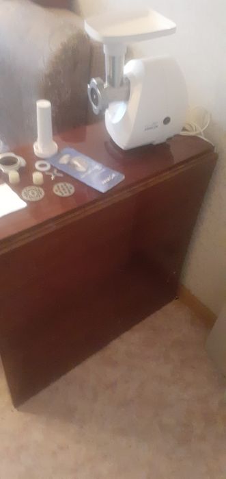 Мясорубка б/у в идеальном состоянии