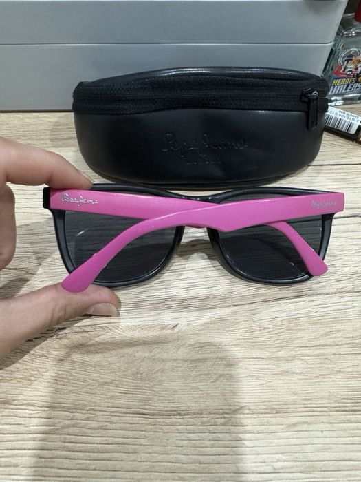 Сльнчеви очила Pepe Jeans