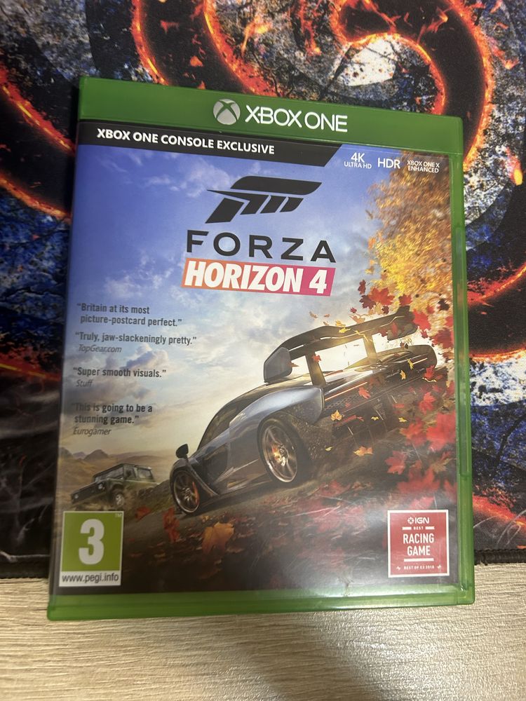 Vand Xbox one 2 controlare+14 jocuri