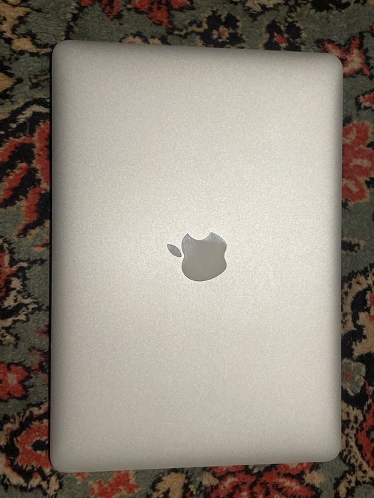 Продам на запчасти Macbook Air 13