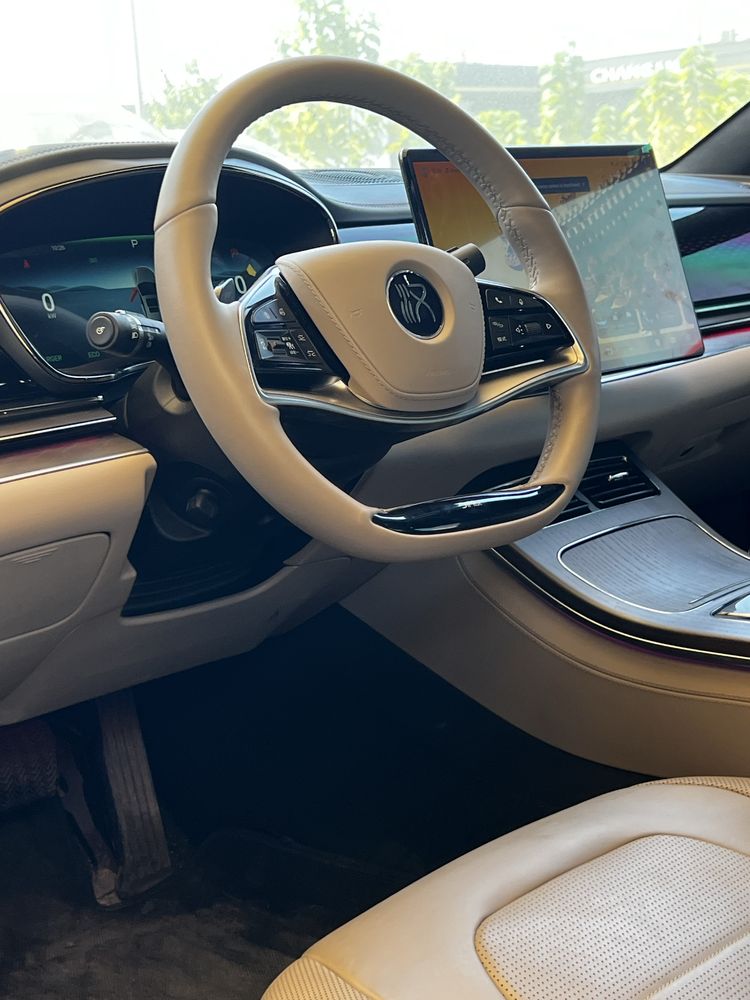 Продаётся BYD HAN full 3,9