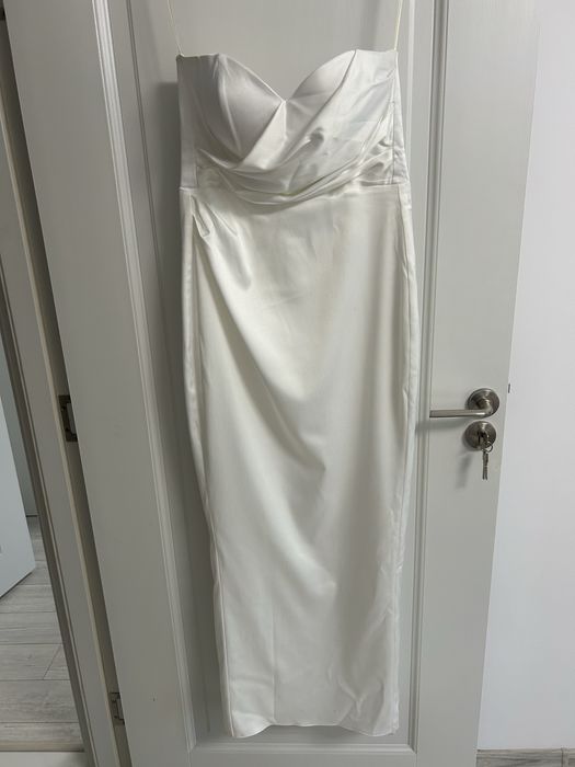 Rochie mireasa alba material satinat