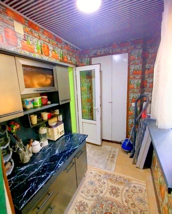 Срочно продается 1в2/3/5 королевский этаж