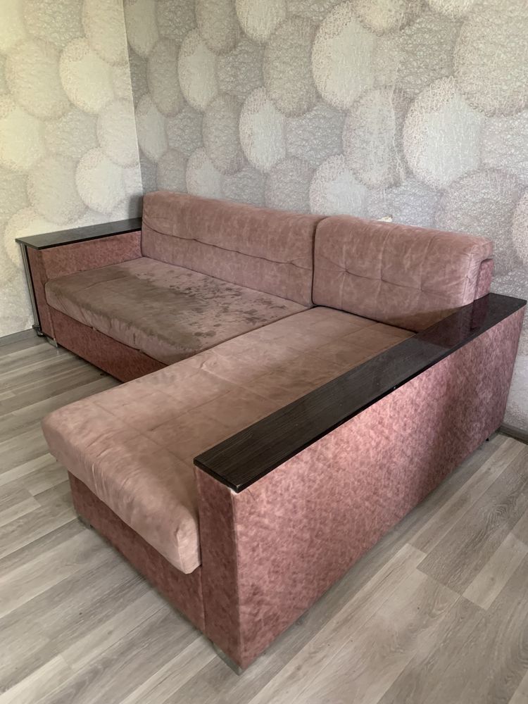 Продам мягкий уголок