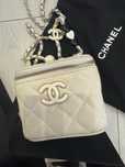 Poseta dama Chanel
