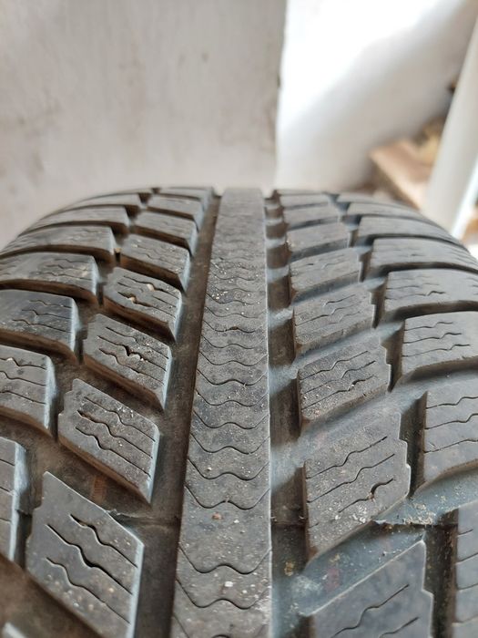 Бмв джанти 5x120 16 цола с 4 зимни гуми 205/55 R16