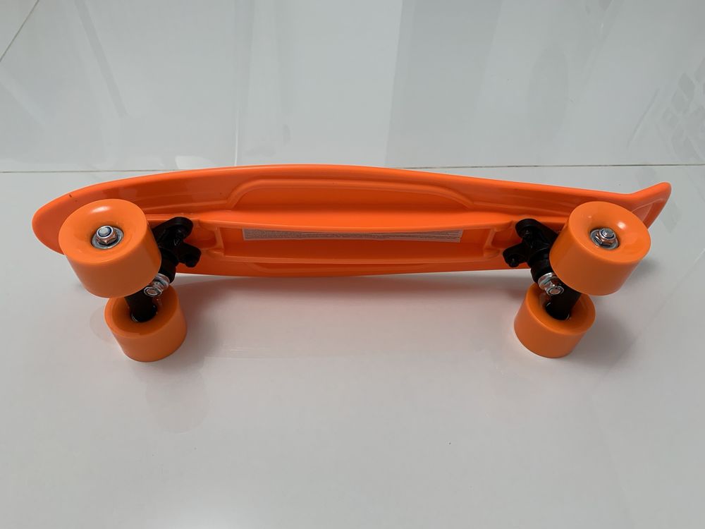 Skateboard nou pentru copii