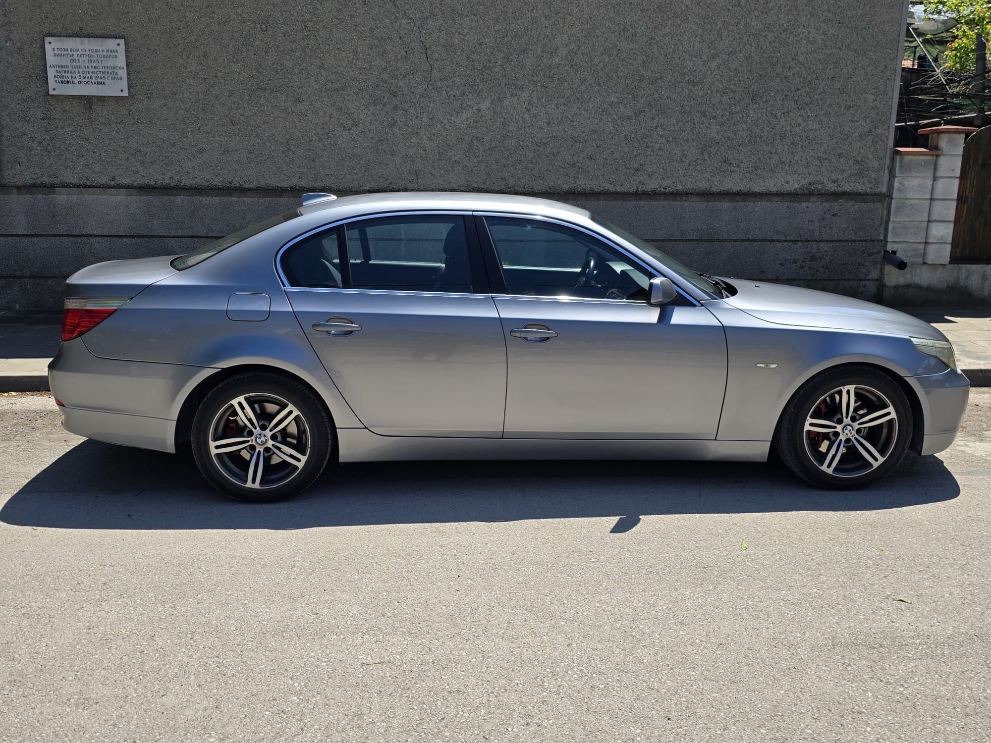 BMW 530d E60 2005 година