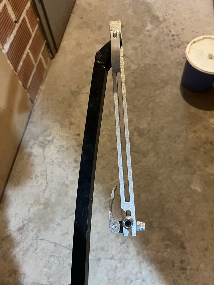 Прикачно Feeder Arm, Opened