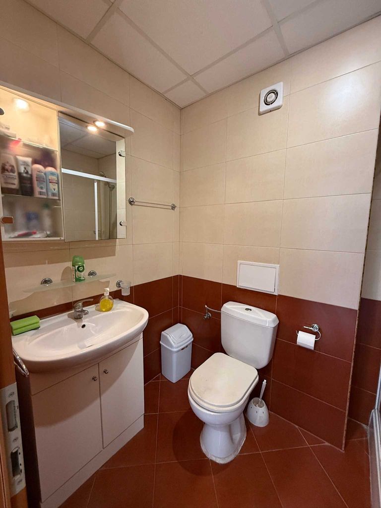 Продава се Двустаен апартамент в к.к. Слънчев бряг - 57 кв.м за 1141 €/кв.м - Снимка #6