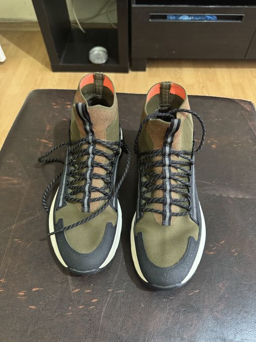 Moncler Monte Runner High Top Sneakers - Ghete