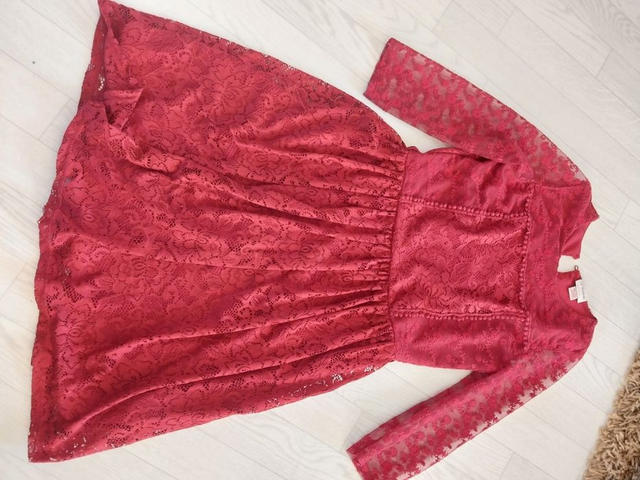 Продам платья не дорого