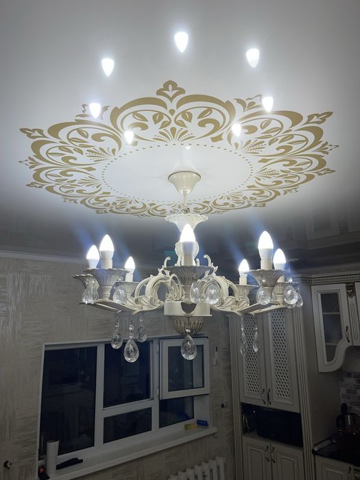 Люстры б/у 3 штуки