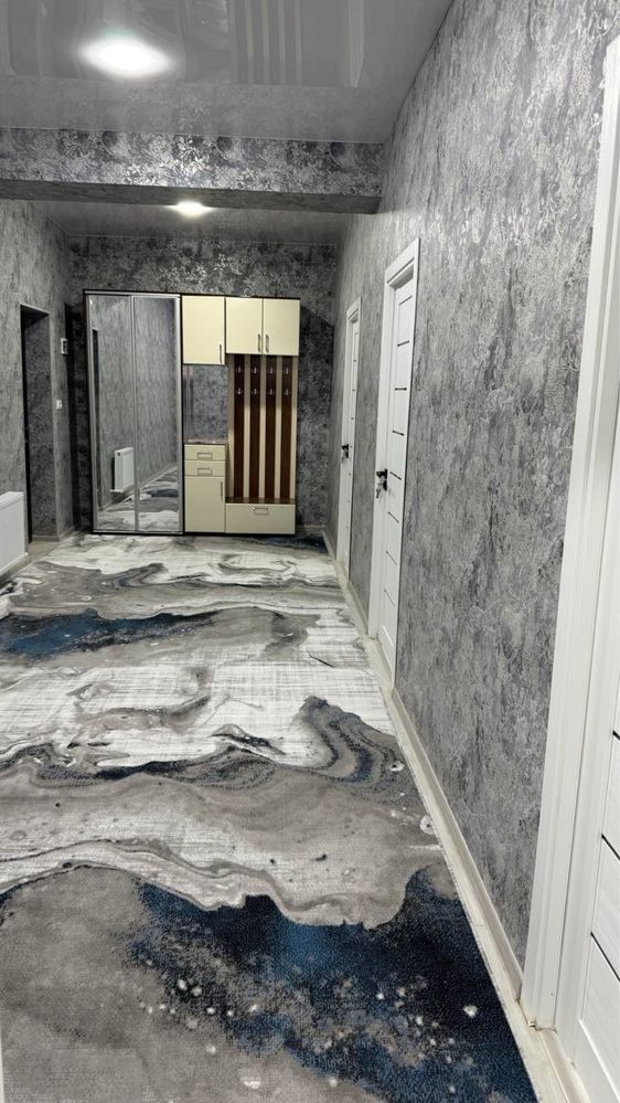 Продается большая 2х комнатная кв 84кв.м² 6-этаж дом с лифтом ор: .