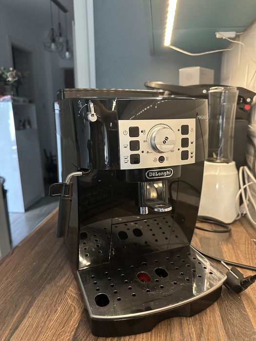 Aparat cafea Delonghi Magnifica S