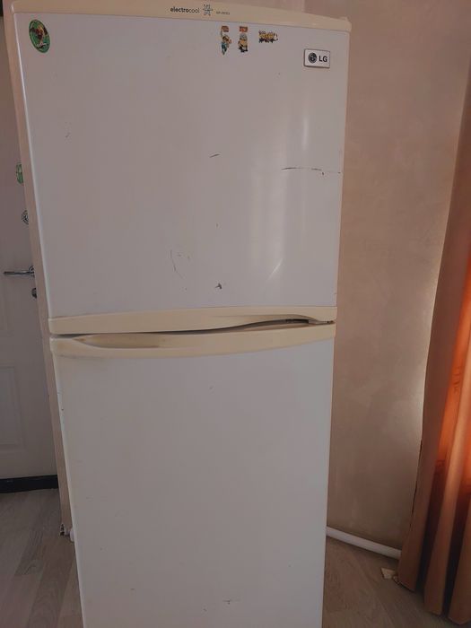 Продается холодильник LG