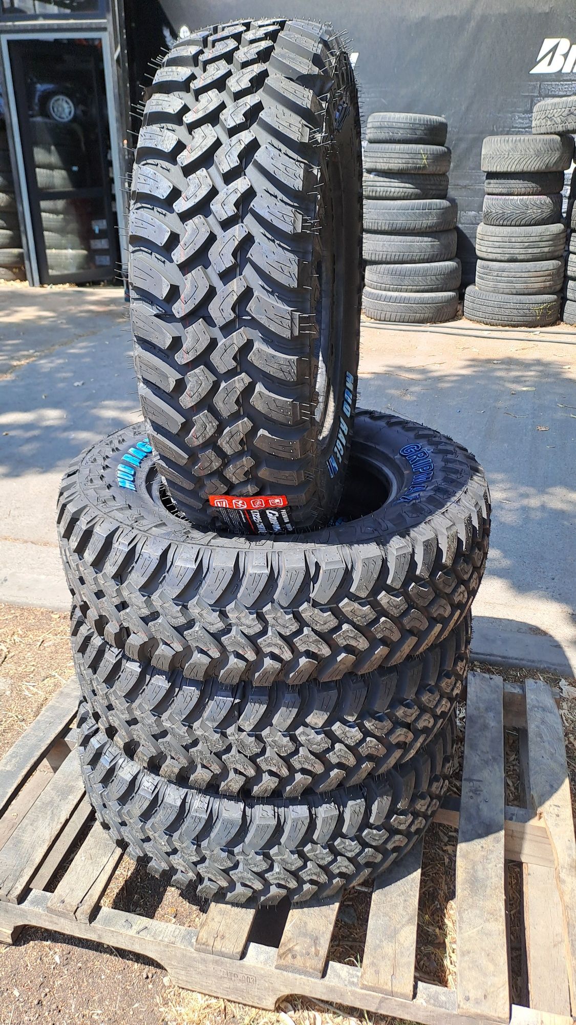 4бр. Нови 225/75/16 Gripmax MUD RAGE M/T
