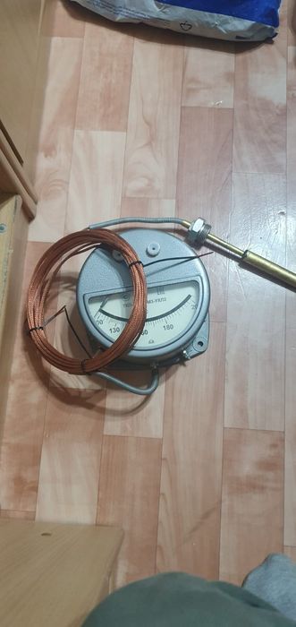 Продам термометр