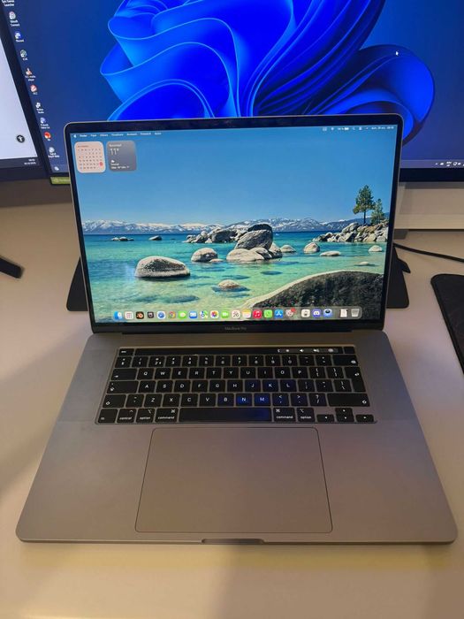 MacBook Pro 16 Touchbar 2019 i7 16GB RAM 512GB SSD Radeon PRO 4GB