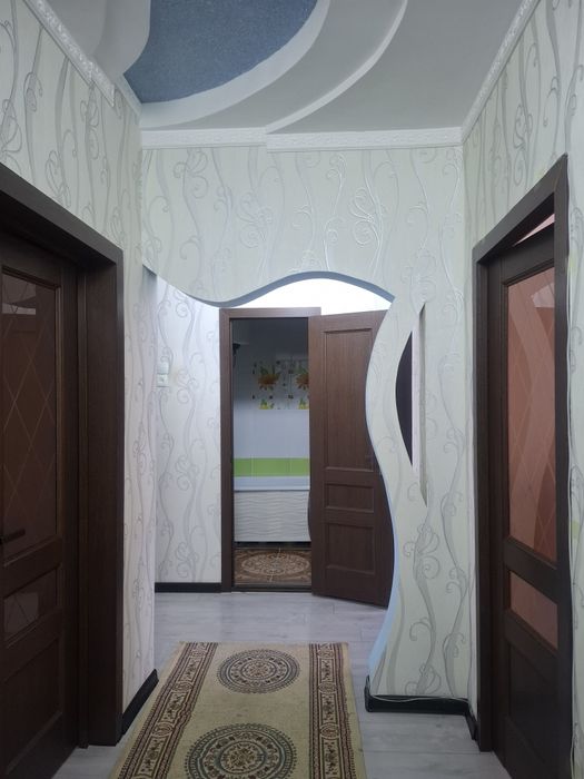 Продам  4 - х комнатную квартиру