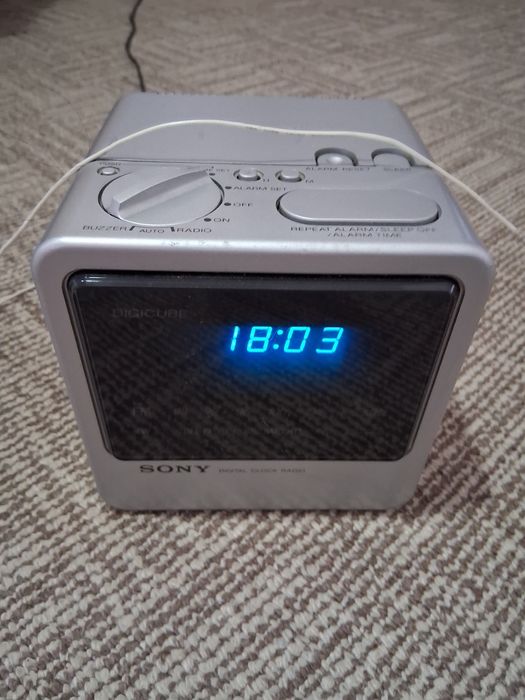 Ceas,radio Sony Digicube ICF-C12L
