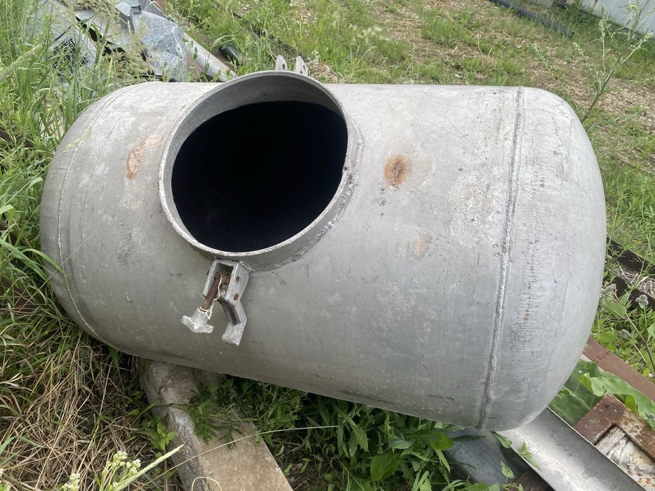 Емкость бочка пишевая 1 куб