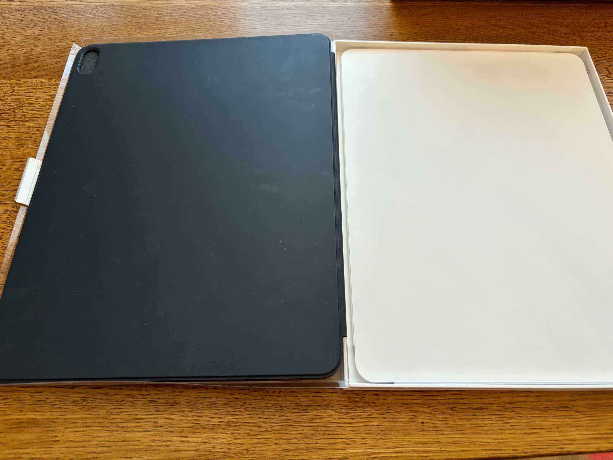 Husa iPad Pro 12.9" (2018)