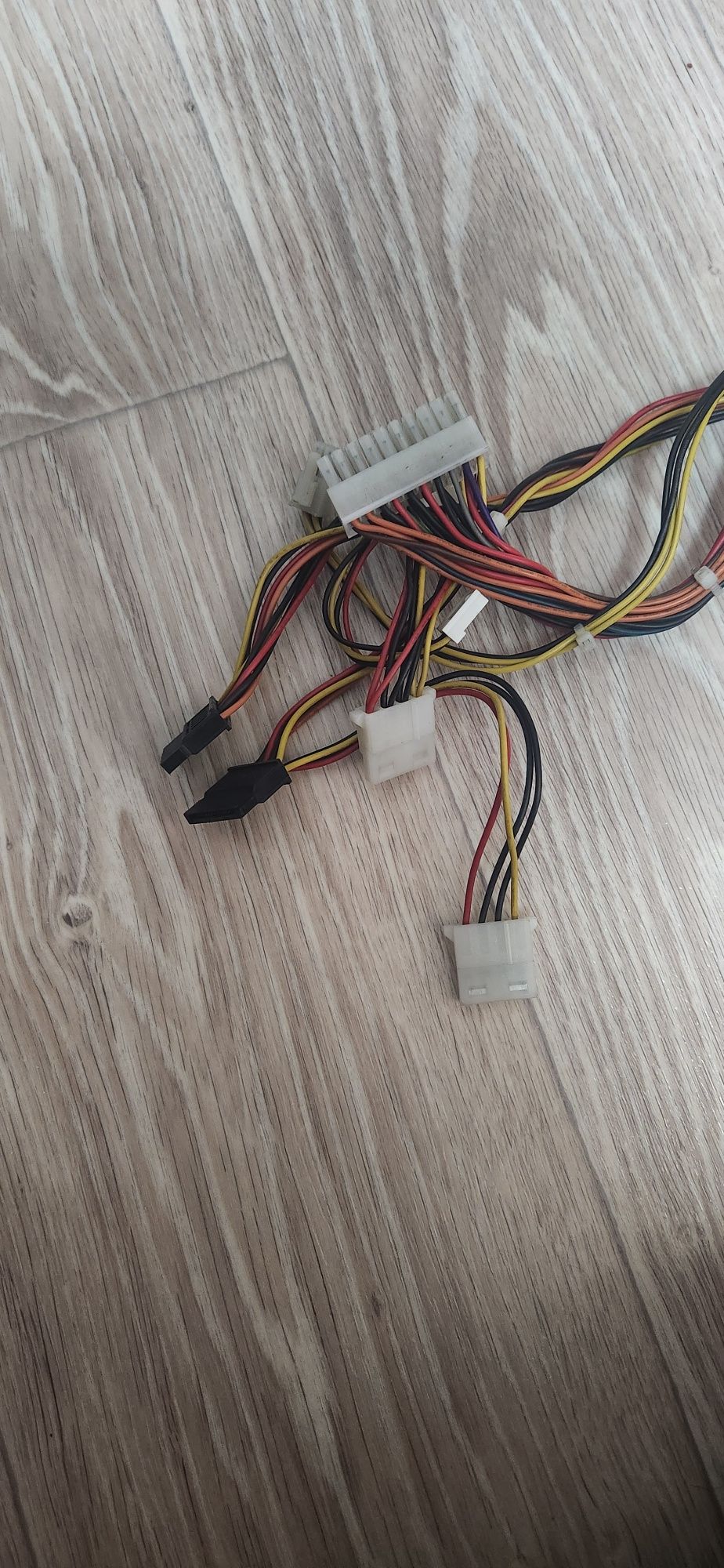 Блок питания: HuntKey 400W